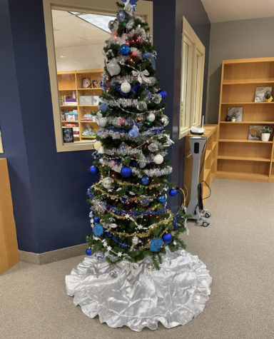 Deck the Halls and Classrooms of Lakeview