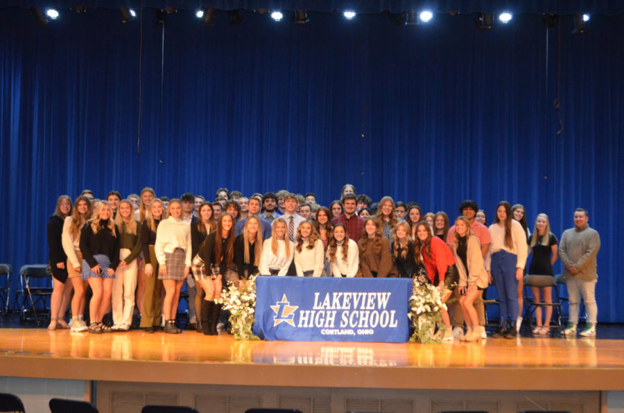 Lakeview National Honors Society Celebrates New Inductees in Ceremony
