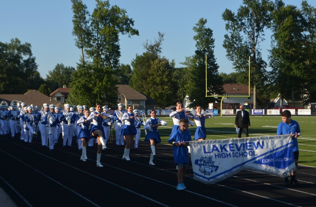 Lakeviews Band Marches Back In Time To The 90s!