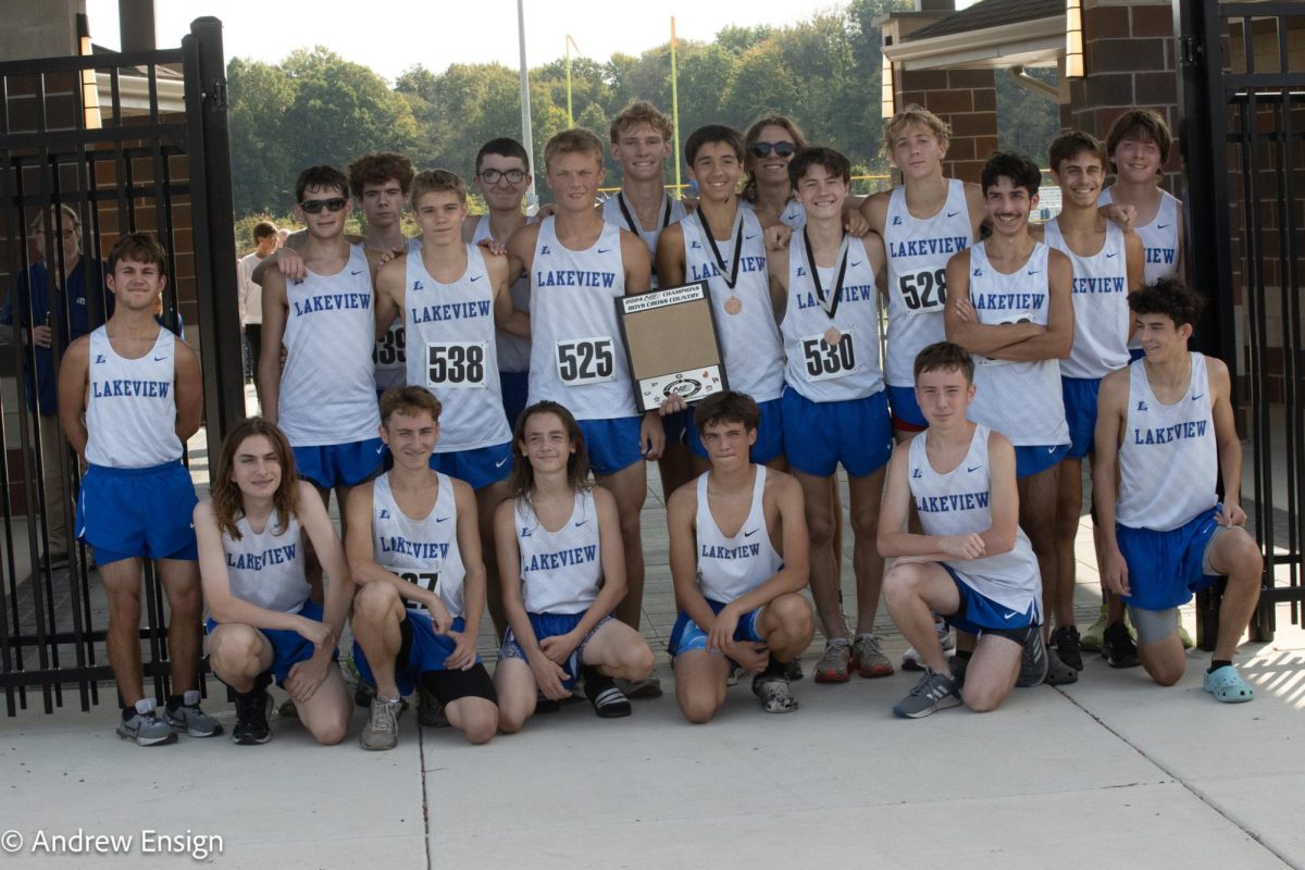 Lakeview Cross Country Completes the Trifecta