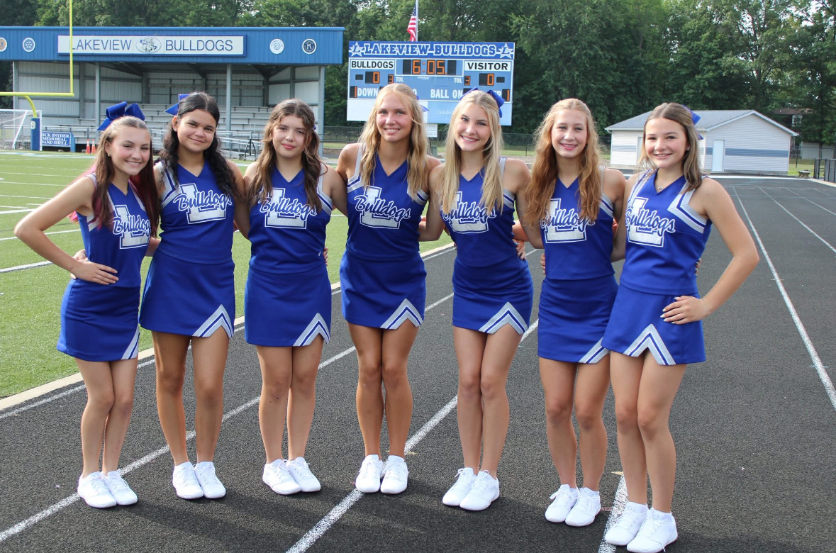 Freshman Cheer Kicks Off a Fun and Focused Season