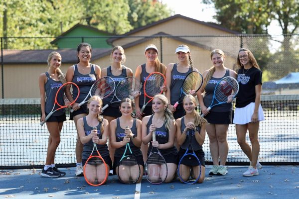 Lakeview Girls Tennis Swings into Sectionals