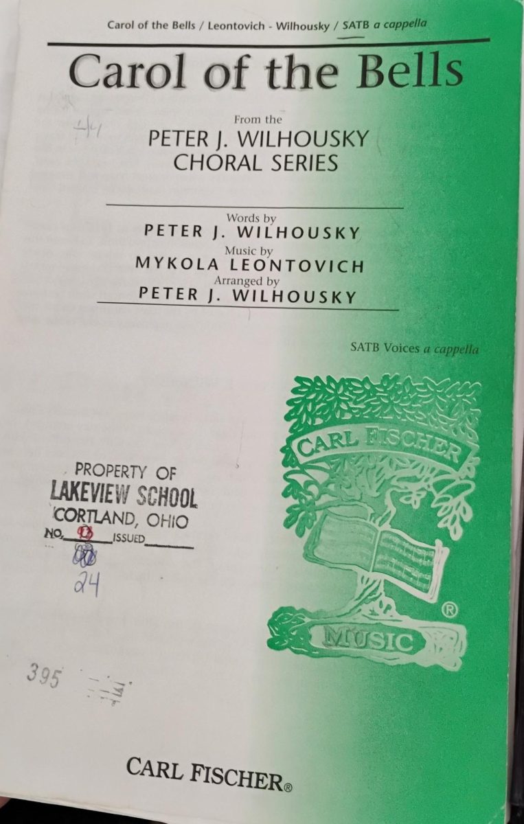 Lakeview Choir Prepares For Christmas Cheer